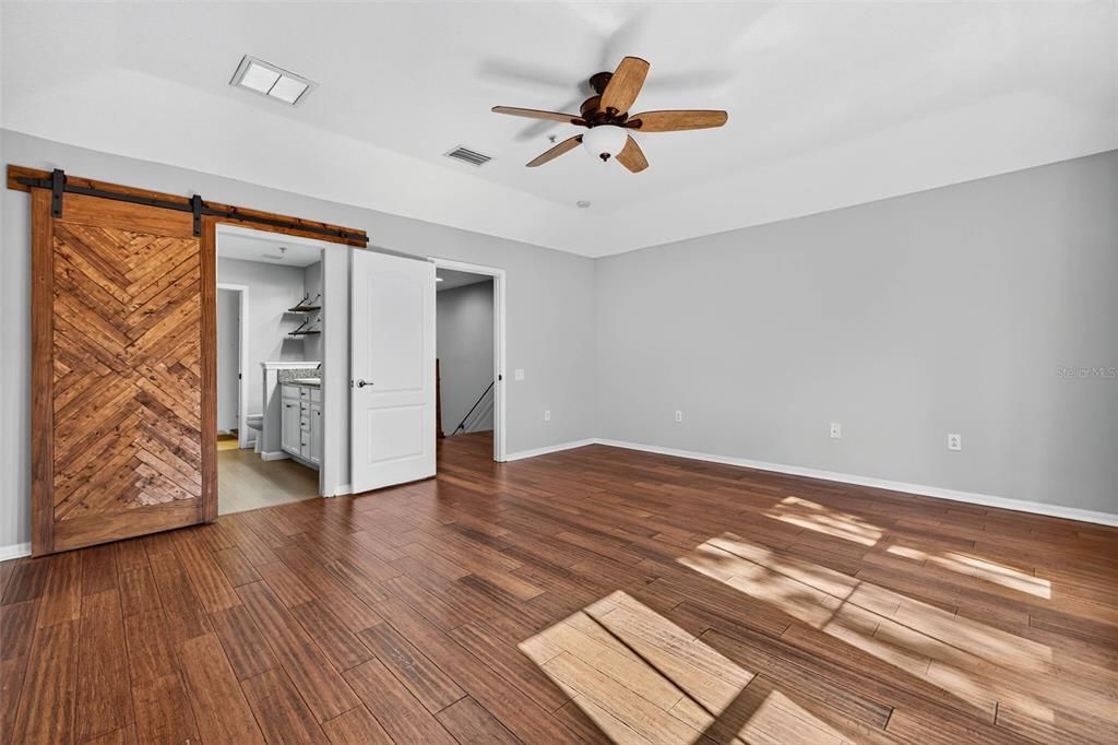 For Sale: $379,000 (2 beds, 2 baths, 1724 Square Feet)