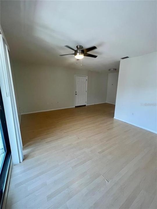 For Rent: $1,500 (1 beds, 1 baths, 702 Square Feet)