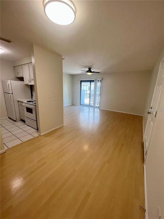 For Rent: $1,500 (1 beds, 1 baths, 702 Square Feet)
