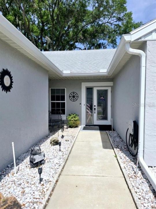 For Sale: $205,000 (2 beds, 2 baths, 1269 Square Feet)