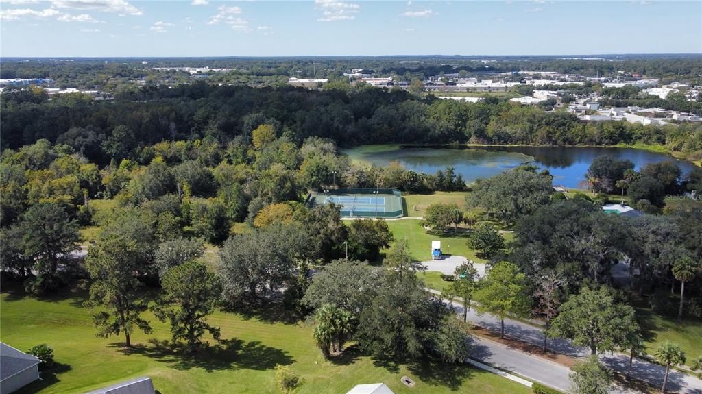 For Sale: $205,000 (2 beds, 2 baths, 1269 Square Feet)