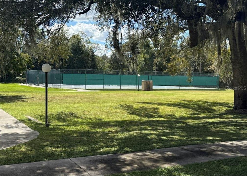 For Sale: $205,000 (2 beds, 2 baths, 1269 Square Feet)