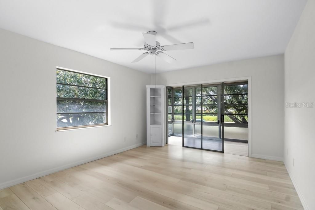 For Sale: $160,000 (2 beds, 2 baths, 1000 Square Feet)