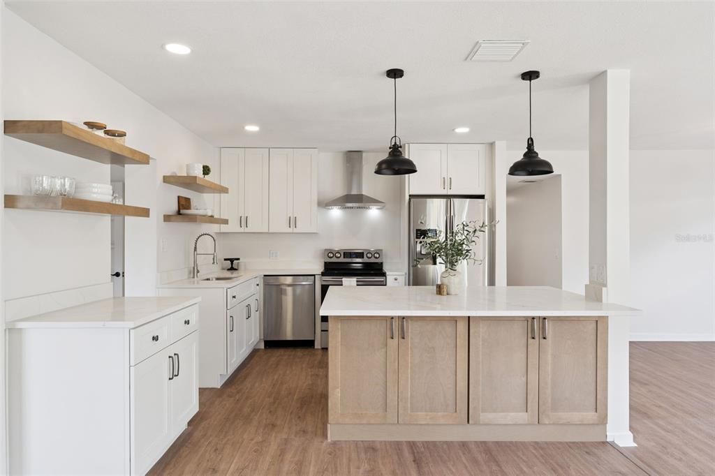 待售: $569,990 (4 贝兹, 2 浴室, 1893 平方英尺)