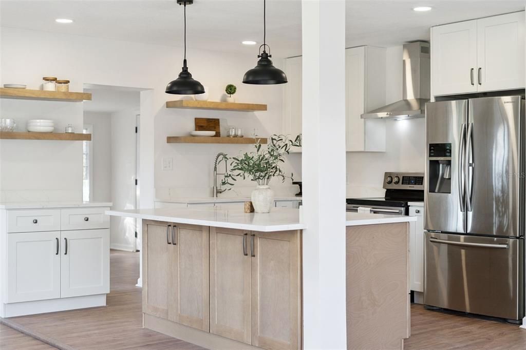 待售: $569,990 (4 贝兹, 2 浴室, 1893 平方英尺)