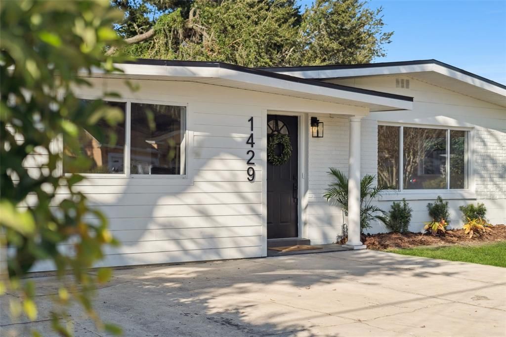 待售: $569,990 (4 贝兹, 2 浴室, 1893 平方英尺)