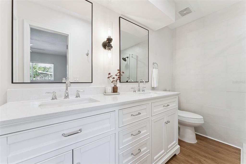 待售: $569,990 (4 贝兹, 2 浴室, 1893 平方英尺)