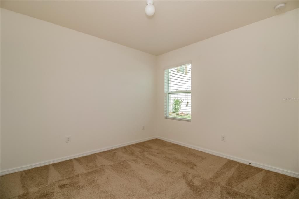 For Rent: $1,715 (3 beds, 2 baths, 1697 Square Feet)