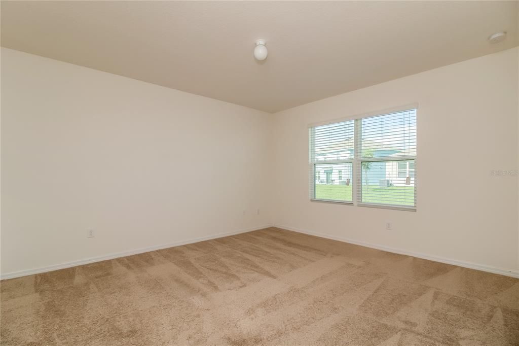 For Rent: $1,715 (3 beds, 2 baths, 1697 Square Feet)