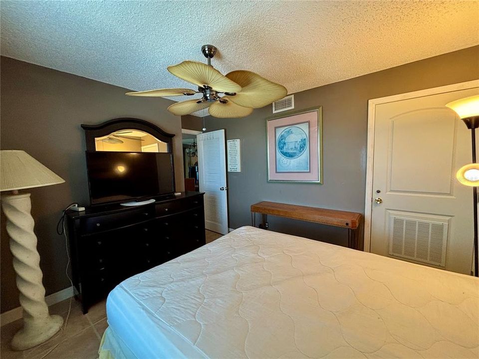 En Renta: $2,500 (2 camas, 2 baños, 1000 Pies cuadrados)