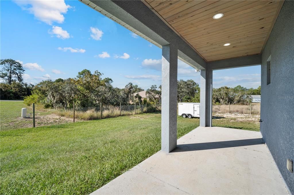 For Sale: $330,000 (3 beds, 2 baths, 1273 Square Feet)