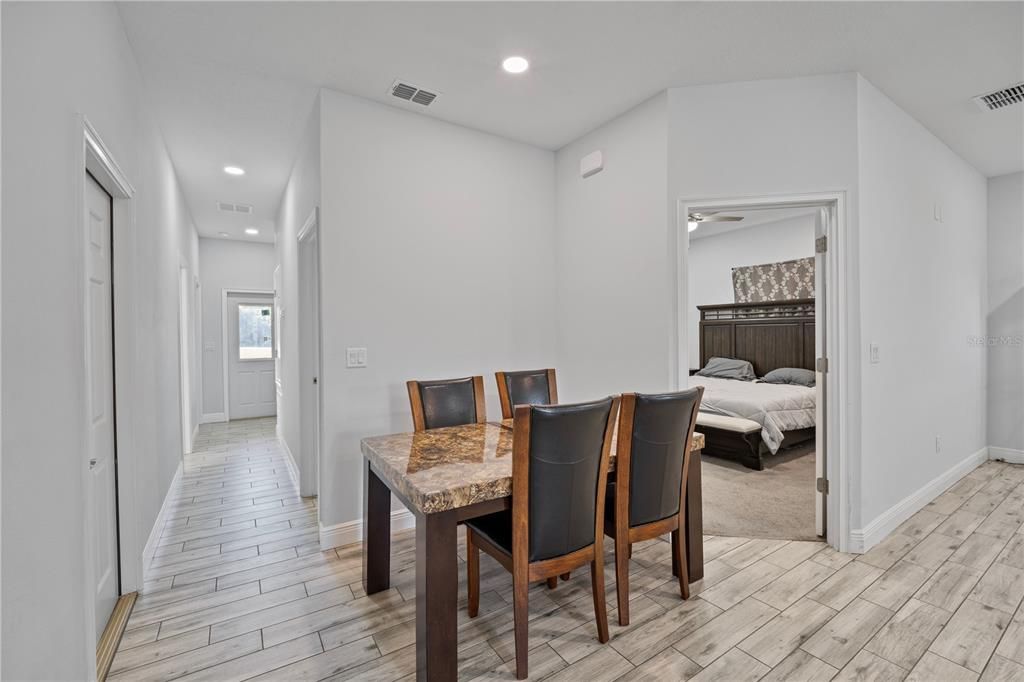 For Sale: $330,000 (3 beds, 2 baths, 1273 Square Feet)