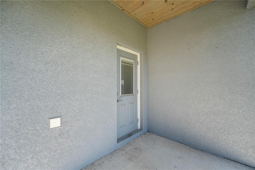 For Sale: $330,000 (3 beds, 2 baths, 1273 Square Feet)