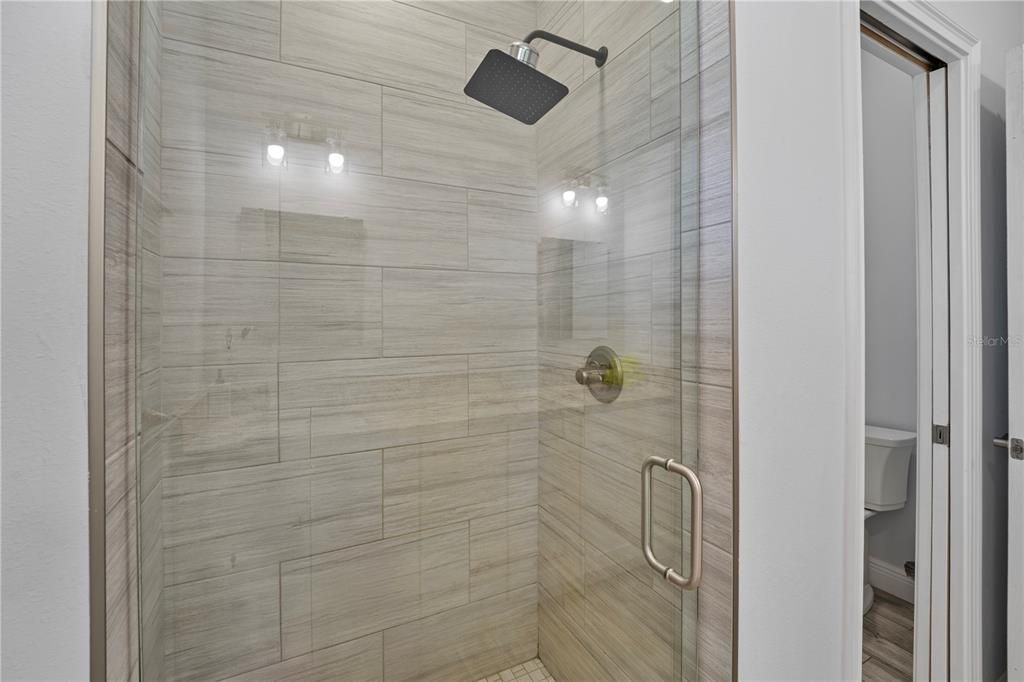 For Sale: $330,000 (3 beds, 2 baths, 1273 Square Feet)