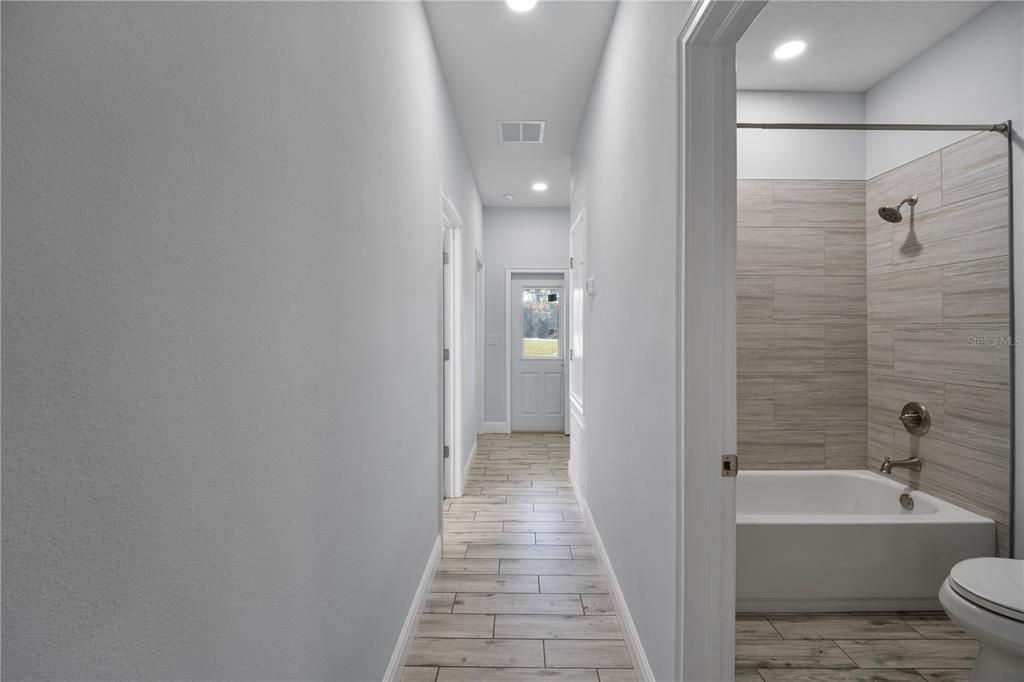 For Sale: $330,000 (3 beds, 2 baths, 1273 Square Feet)