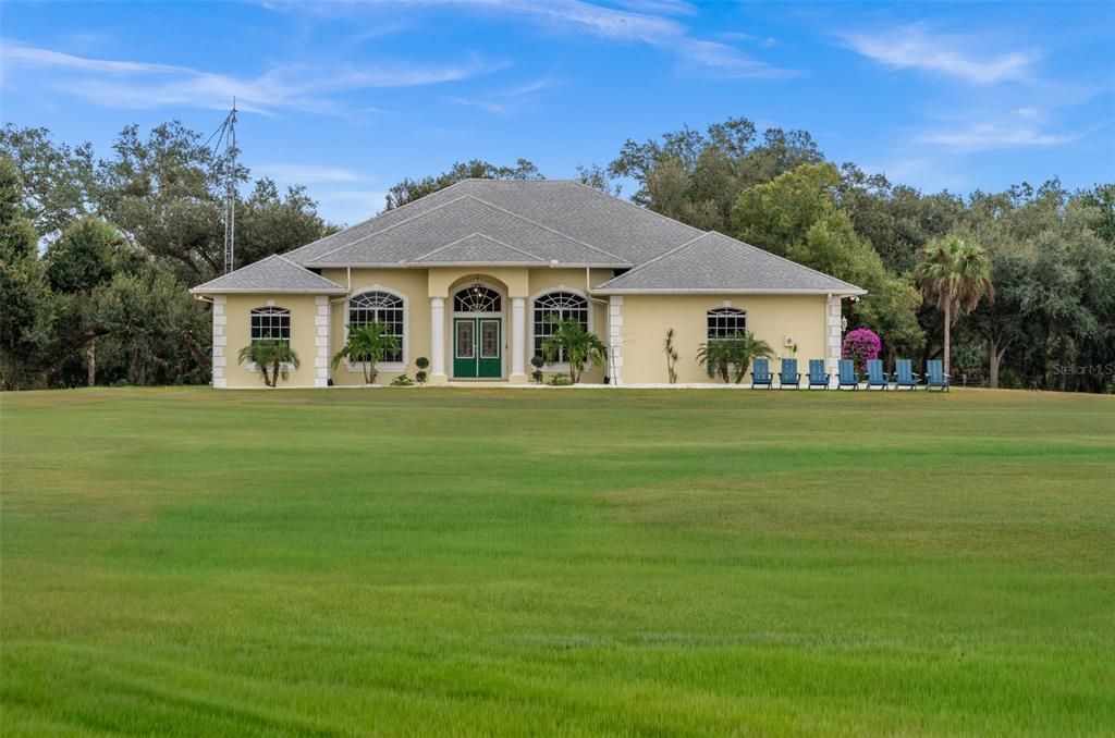 Vendido Recientemente: $1,050,000 (4 camas, 2 baños, 2755 Pies cuadrados)