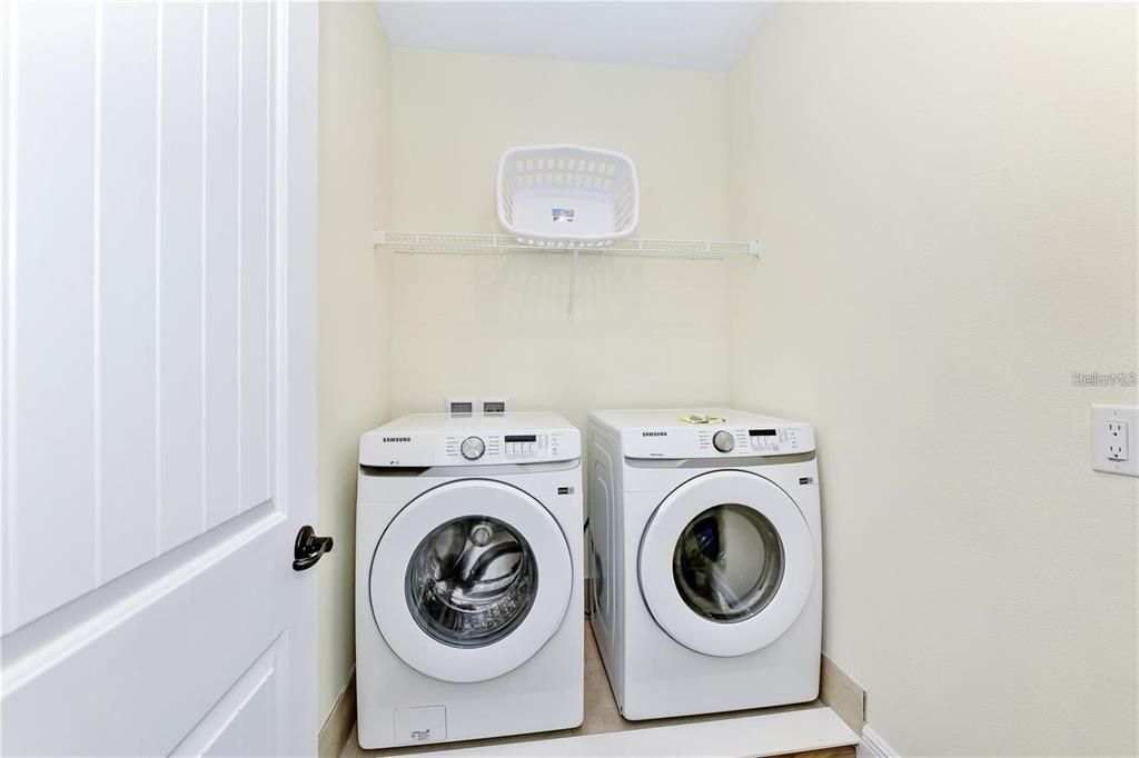 В аренду: $3,000 (3 спален, 3 ванн, 1550 Квадратных фут)