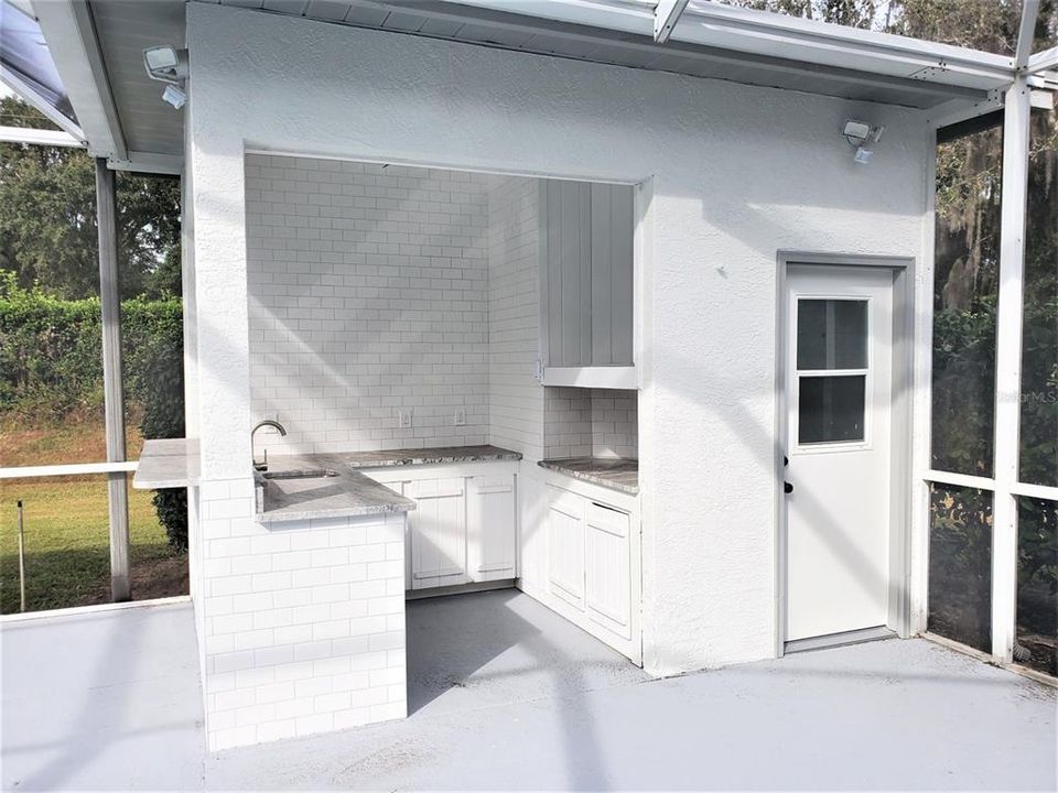 En Venta: $669,900 (5 camas, 3 baños, 2455 Pies cuadrados)