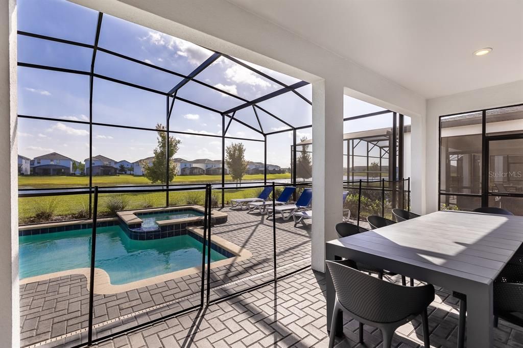 En Venta: $869,000 (6 camas, 6 baños, 3760 Pies cuadrados)