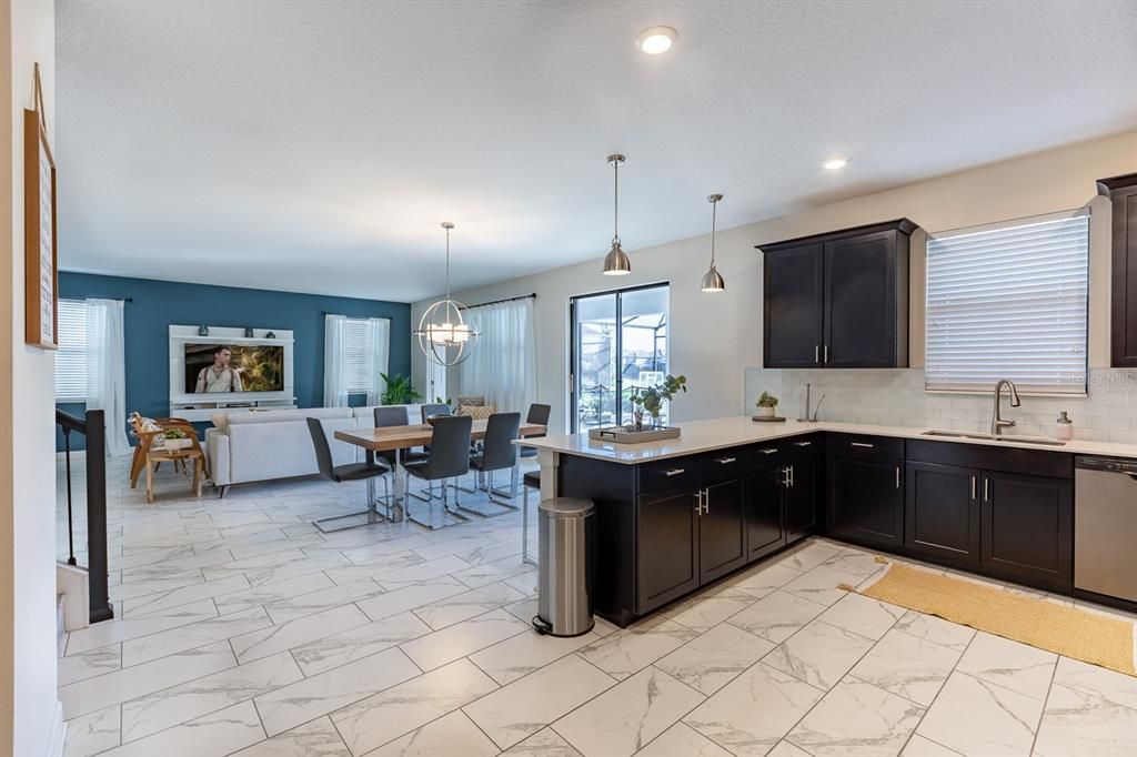 En Venta: $869,000 (6 camas, 6 baños, 3760 Pies cuadrados)