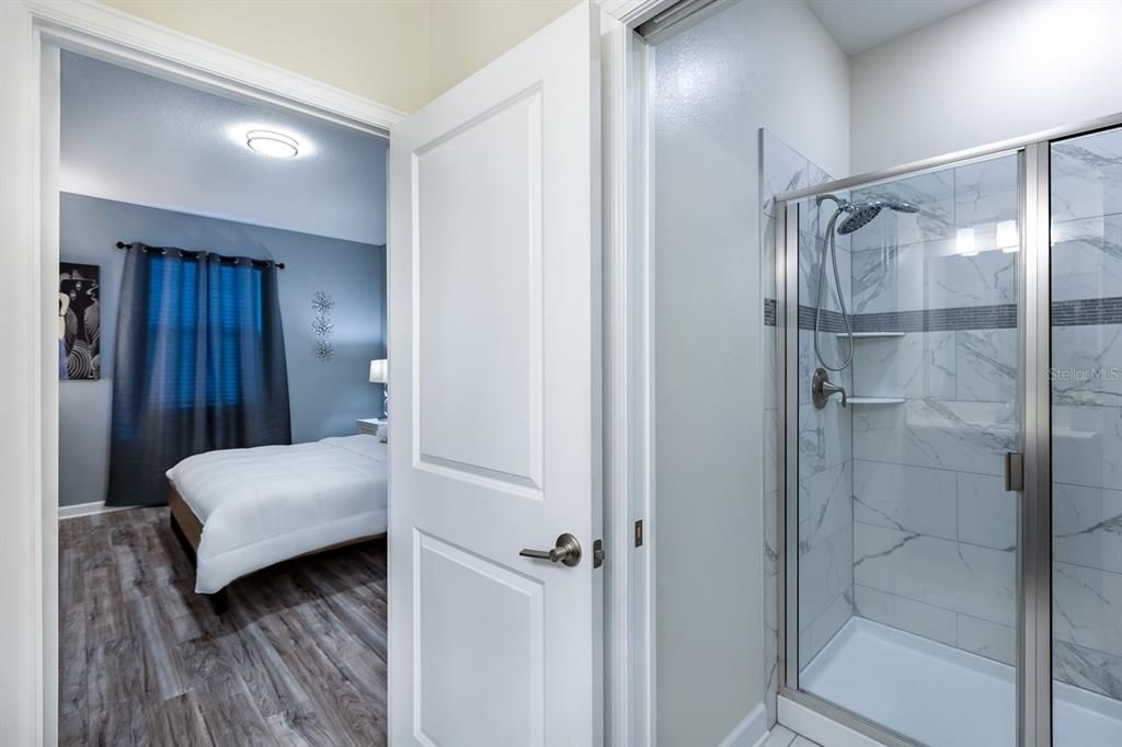 En Venta: $869,000 (6 camas, 6 baños, 3760 Pies cuadrados)