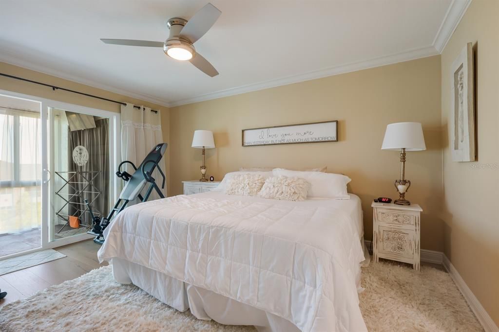 Active With Contract: $187,000 (2 beds, 2 baths, 1326 Square Feet)