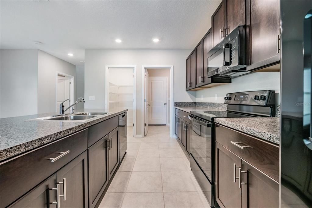 Active With Contract: $2,950 (5 beds, 2 baths, 2415 Square Feet)