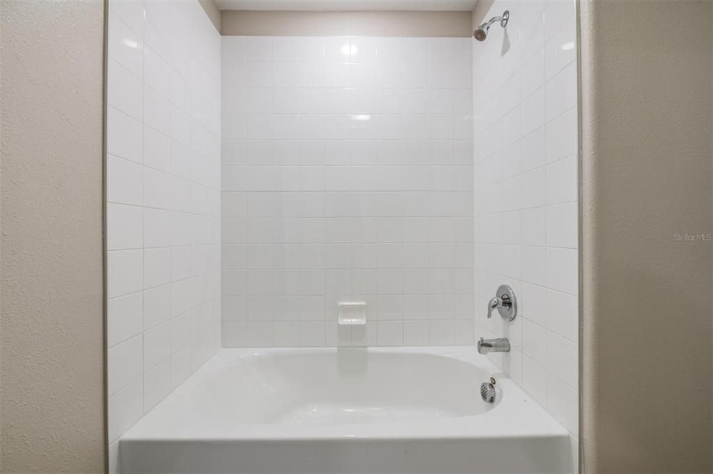 Active With Contract: $2,950 (5 beds, 2 baths, 2415 Square Feet)