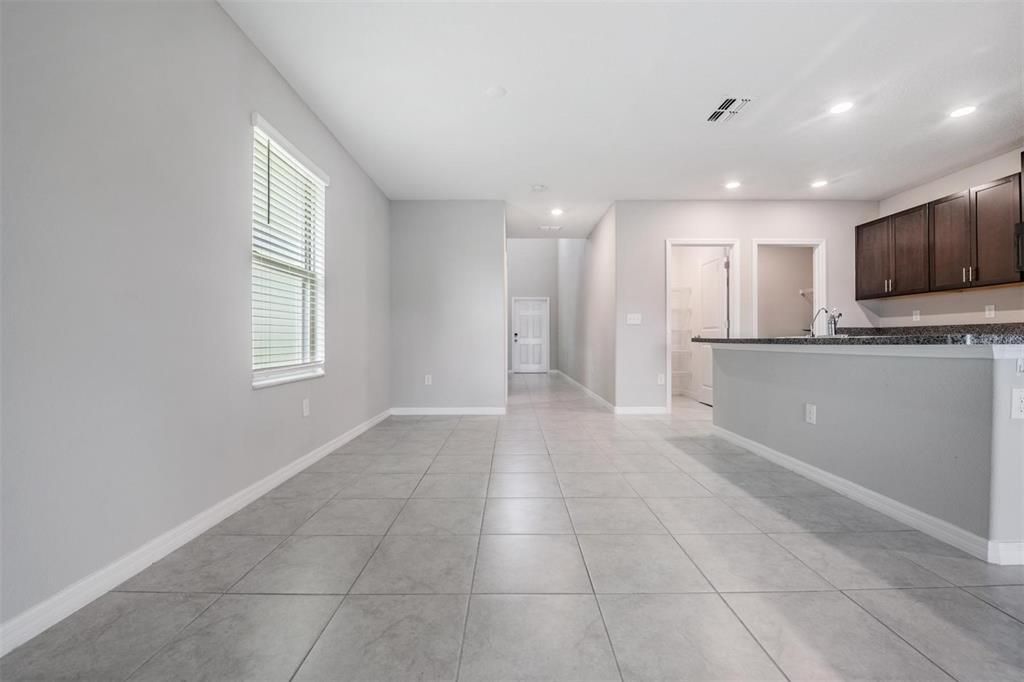 Active With Contract: $2,950 (5 beds, 2 baths, 2415 Square Feet)