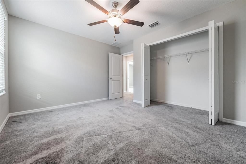 Active With Contract: $2,950 (5 beds, 2 baths, 2415 Square Feet)