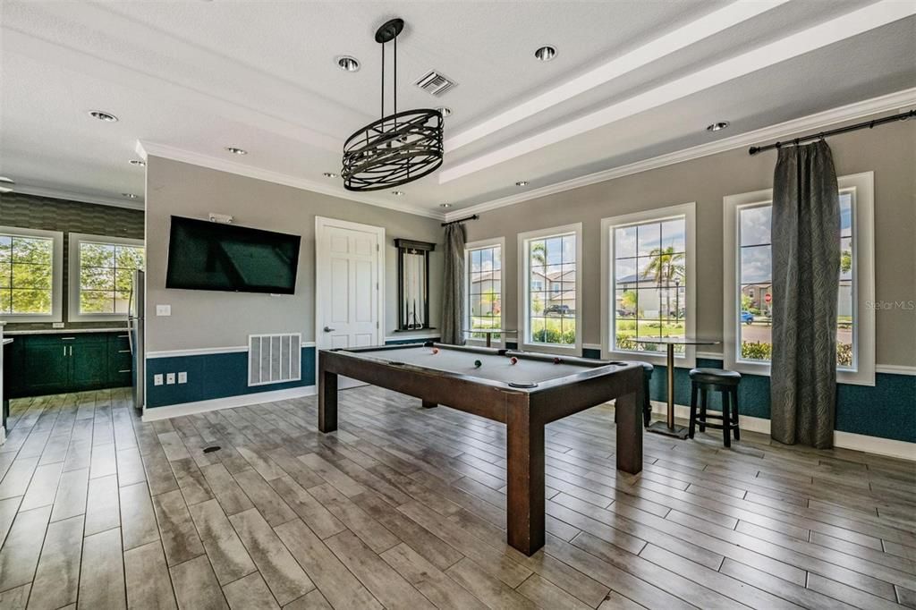 Active With Contract: $2,950 (5 beds, 2 baths, 2415 Square Feet)