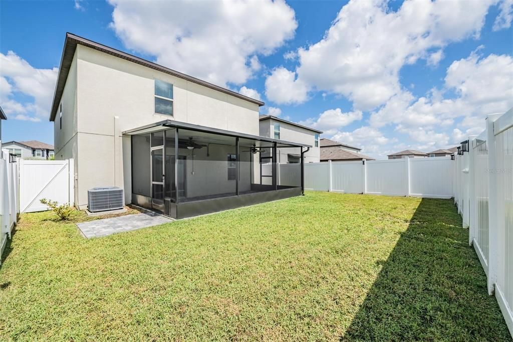 Active With Contract: $2,950 (5 beds, 2 baths, 2415 Square Feet)