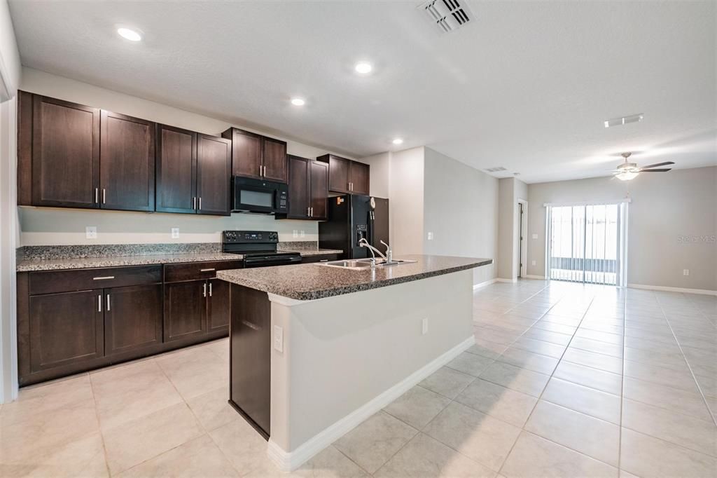 Active With Contract: $2,950 (5 beds, 2 baths, 2415 Square Feet)