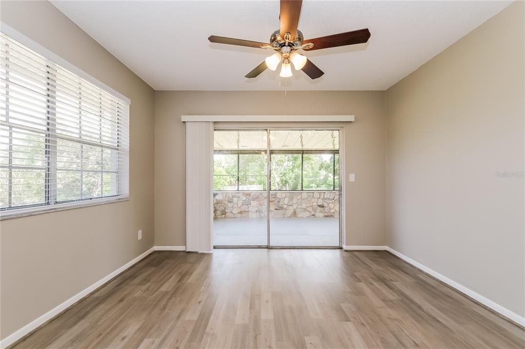 For Rent: $1,735 (3 beds, 2 baths, 1385 Square Feet)
