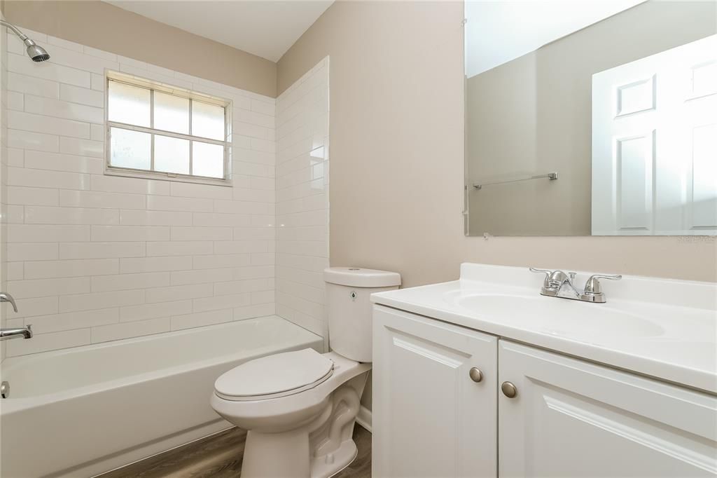 For Rent: $1,735 (3 beds, 2 baths, 1385 Square Feet)