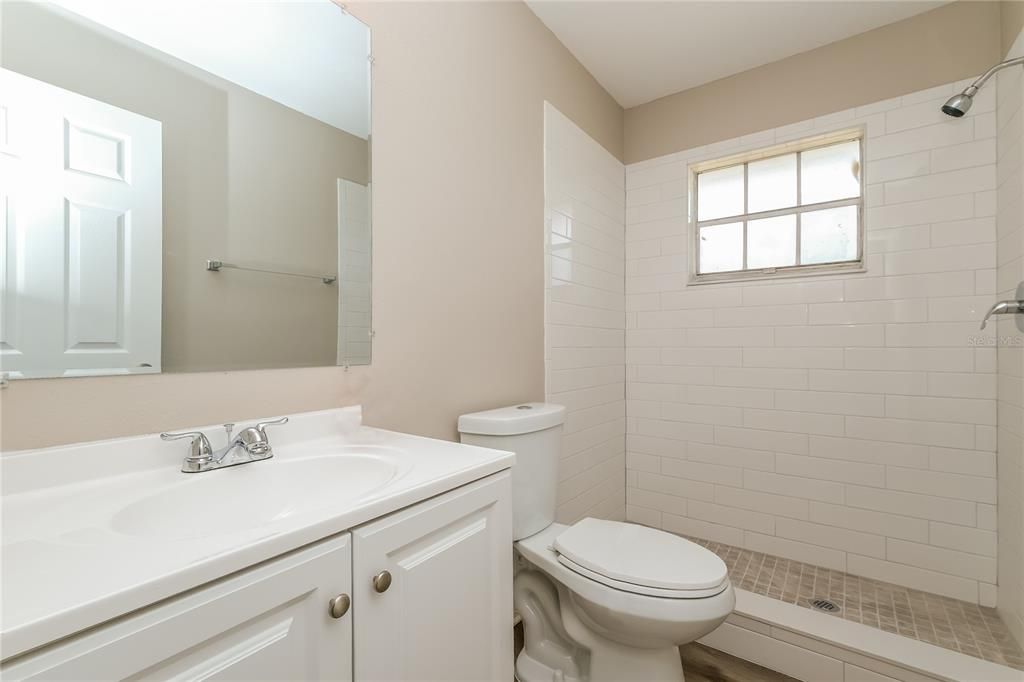 For Rent: $1,735 (3 beds, 2 baths, 1385 Square Feet)