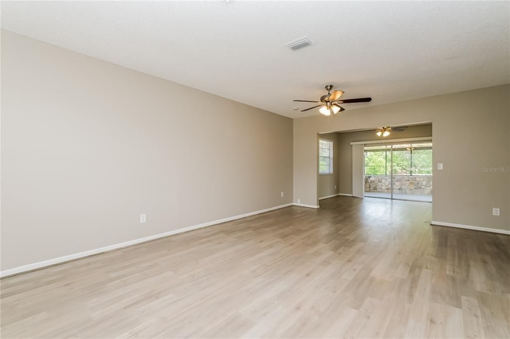 For Rent: $1,735 (3 beds, 2 baths, 1385 Square Feet)