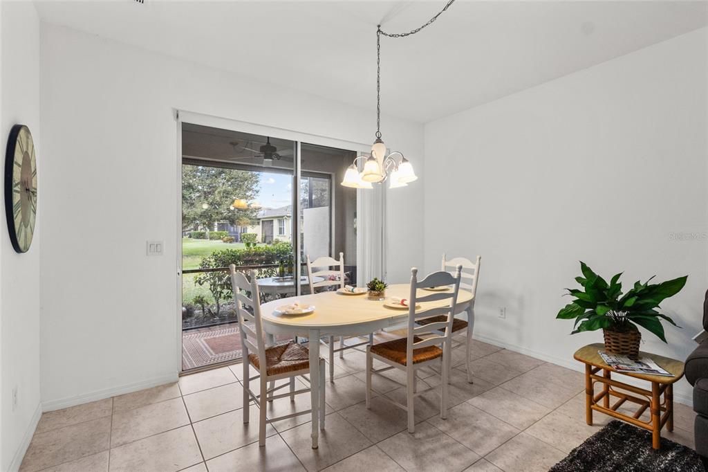 For Sale: $288,000 (2 beds, 2 baths, 1338 Square Feet)