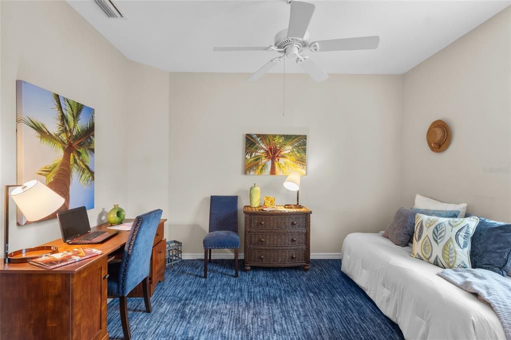 For Sale: $288,000 (2 beds, 2 baths, 1338 Square Feet)