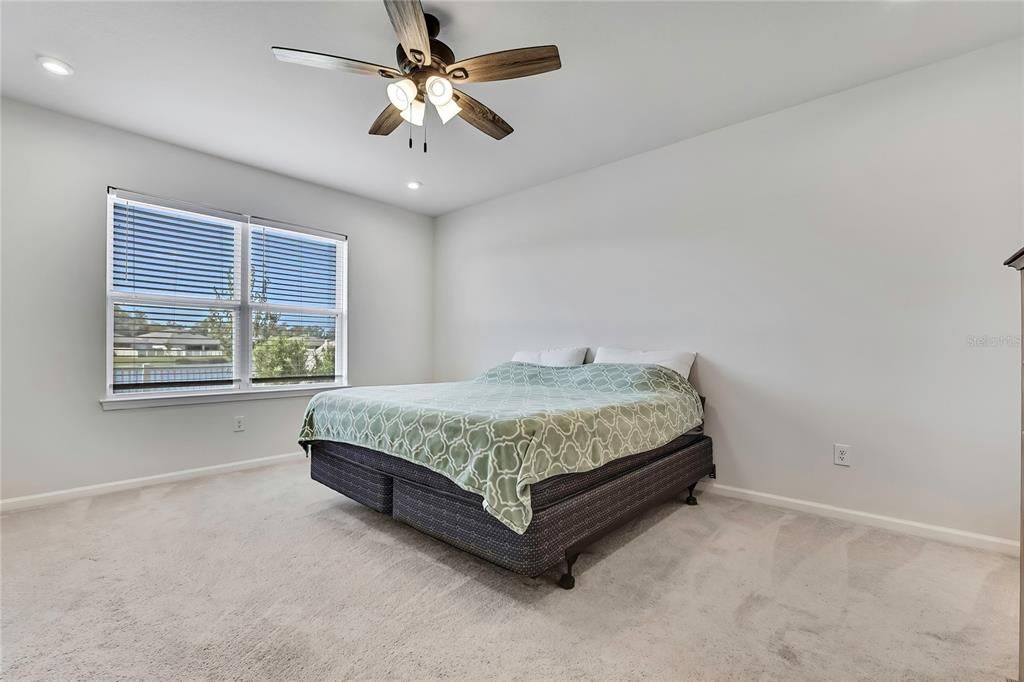 For Sale: $299,900 (3 beds, 2 baths, 1532 Square Feet)