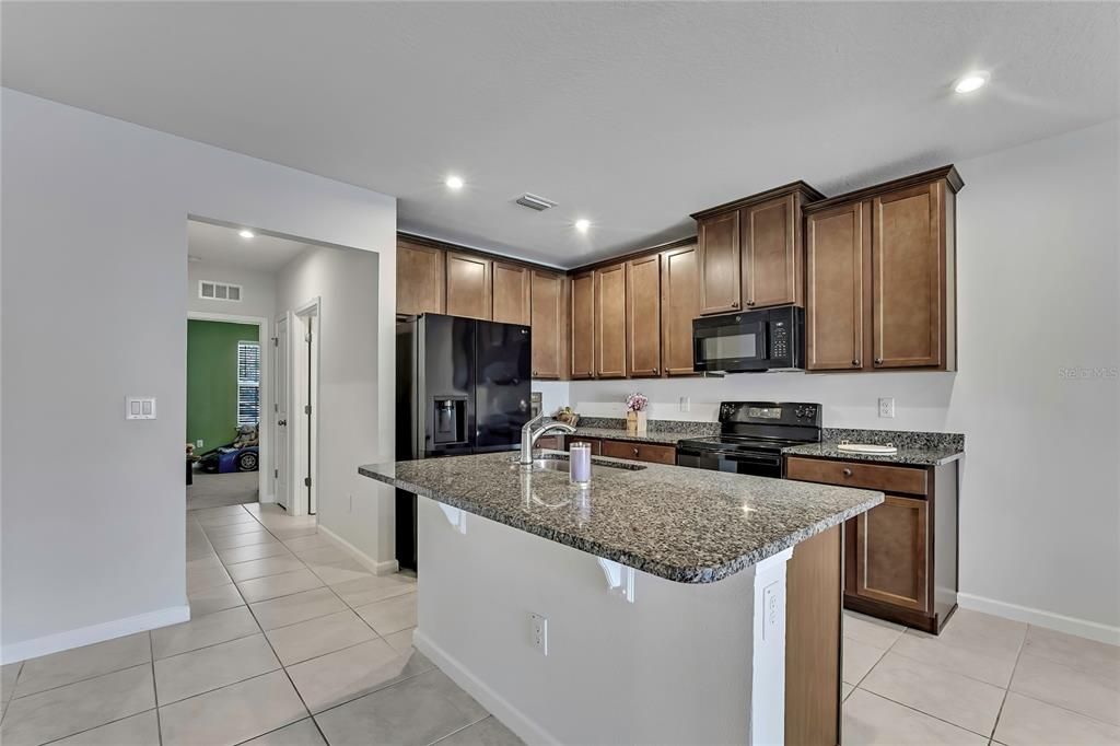 For Sale: $299,900 (3 beds, 2 baths, 1532 Square Feet)