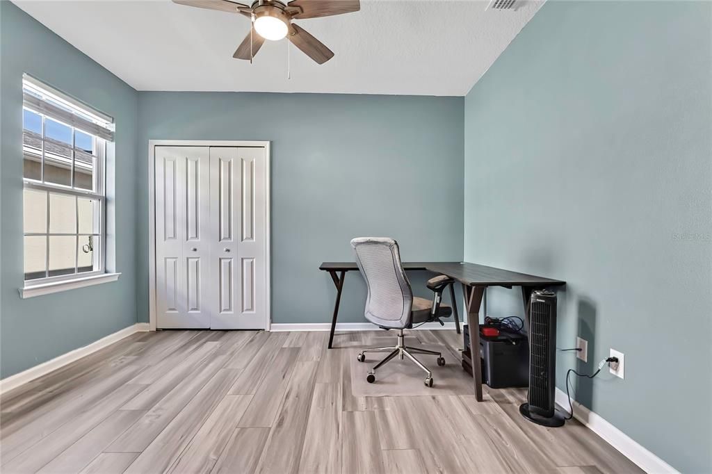 For Sale: $299,900 (3 beds, 2 baths, 1532 Square Feet)