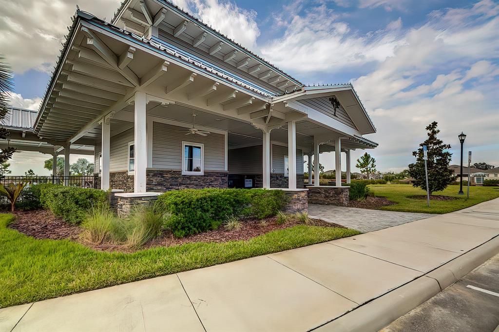 For Sale: $299,900 (3 beds, 2 baths, 1532 Square Feet)