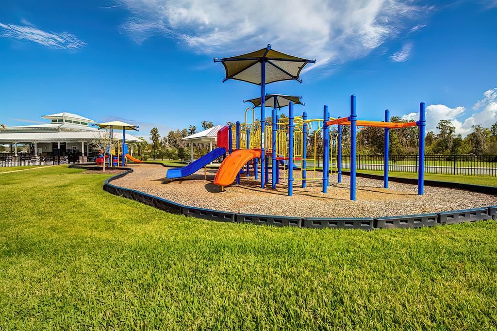 For Sale: $299,900 (3 beds, 2 baths, 1532 Square Feet)