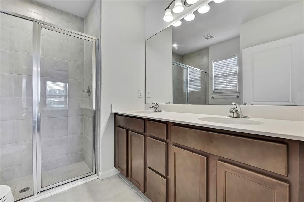 For Sale: $299,900 (3 beds, 2 baths, 1532 Square Feet)