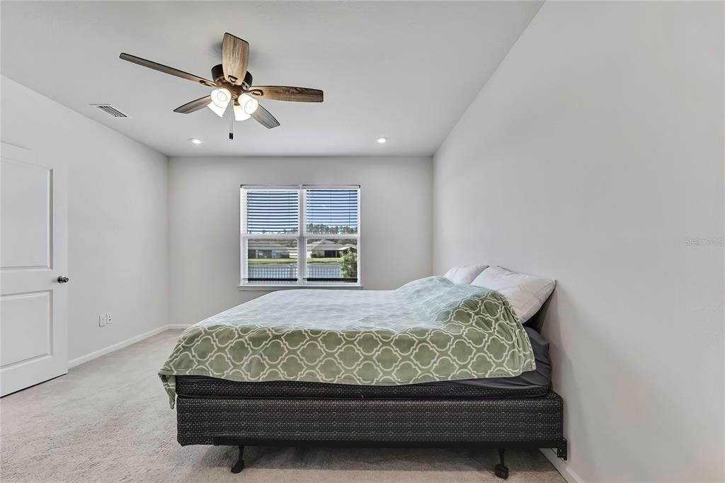 For Sale: $299,900 (3 beds, 2 baths, 1532 Square Feet)