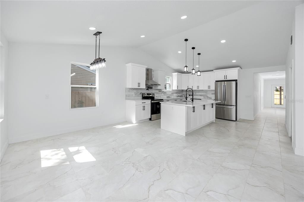 For Sale: $525,000 (3 beds, 2 baths, 1754 Square Feet)