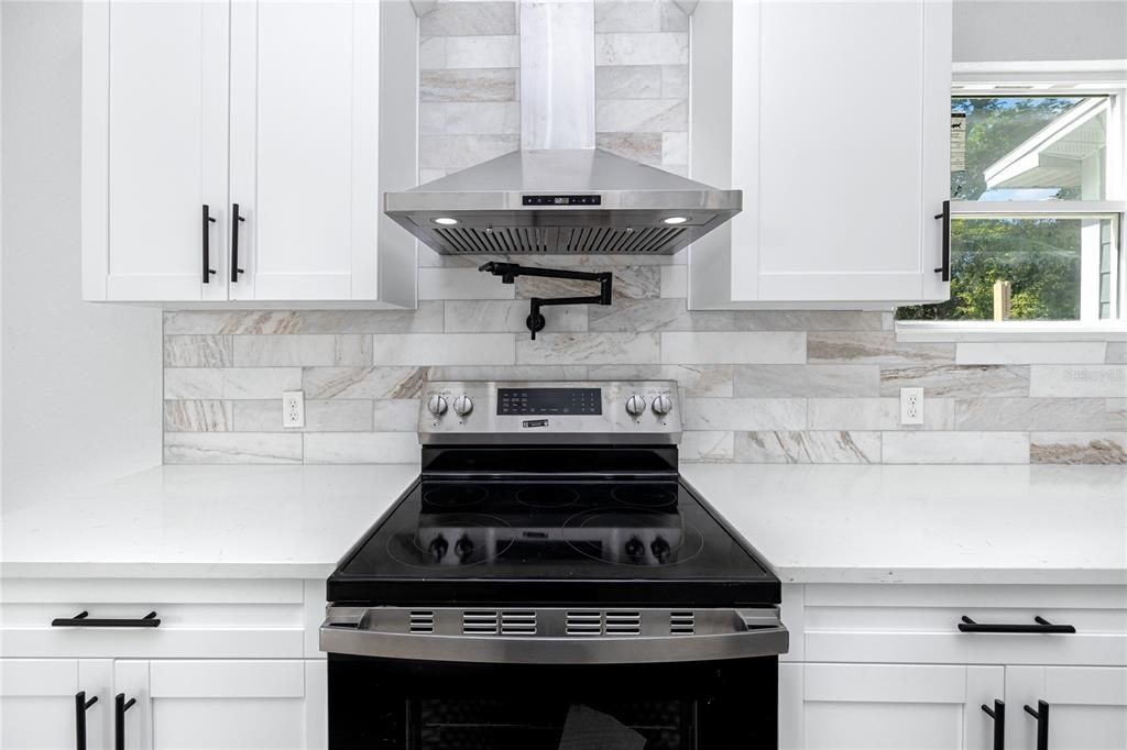 For Sale: $525,000 (3 beds, 2 baths, 1754 Square Feet)