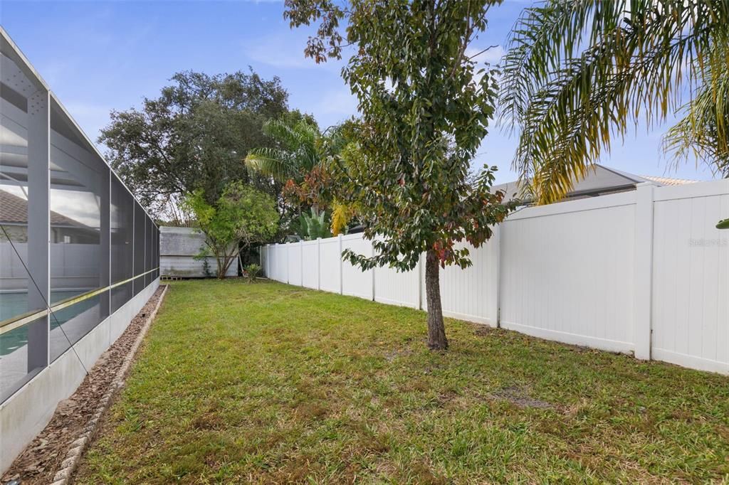 合同活跃: $474,900 (3 贝兹, 3 浴室, 2053 平方英尺)