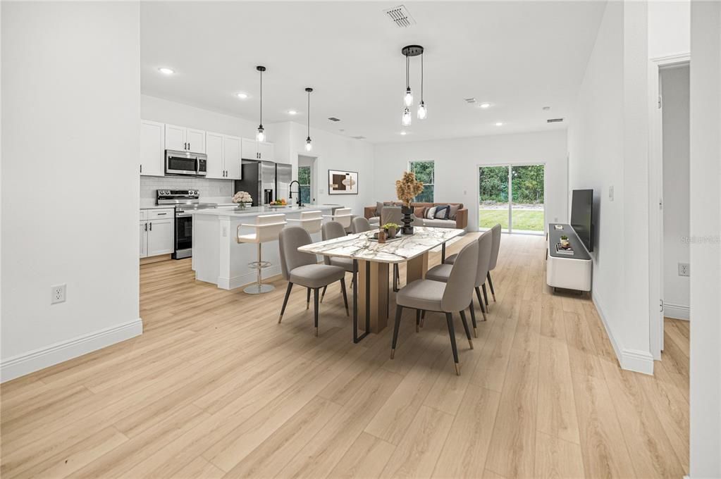 For Sale: $289,900 (4 beds, 2 baths, 1730 Square Feet)